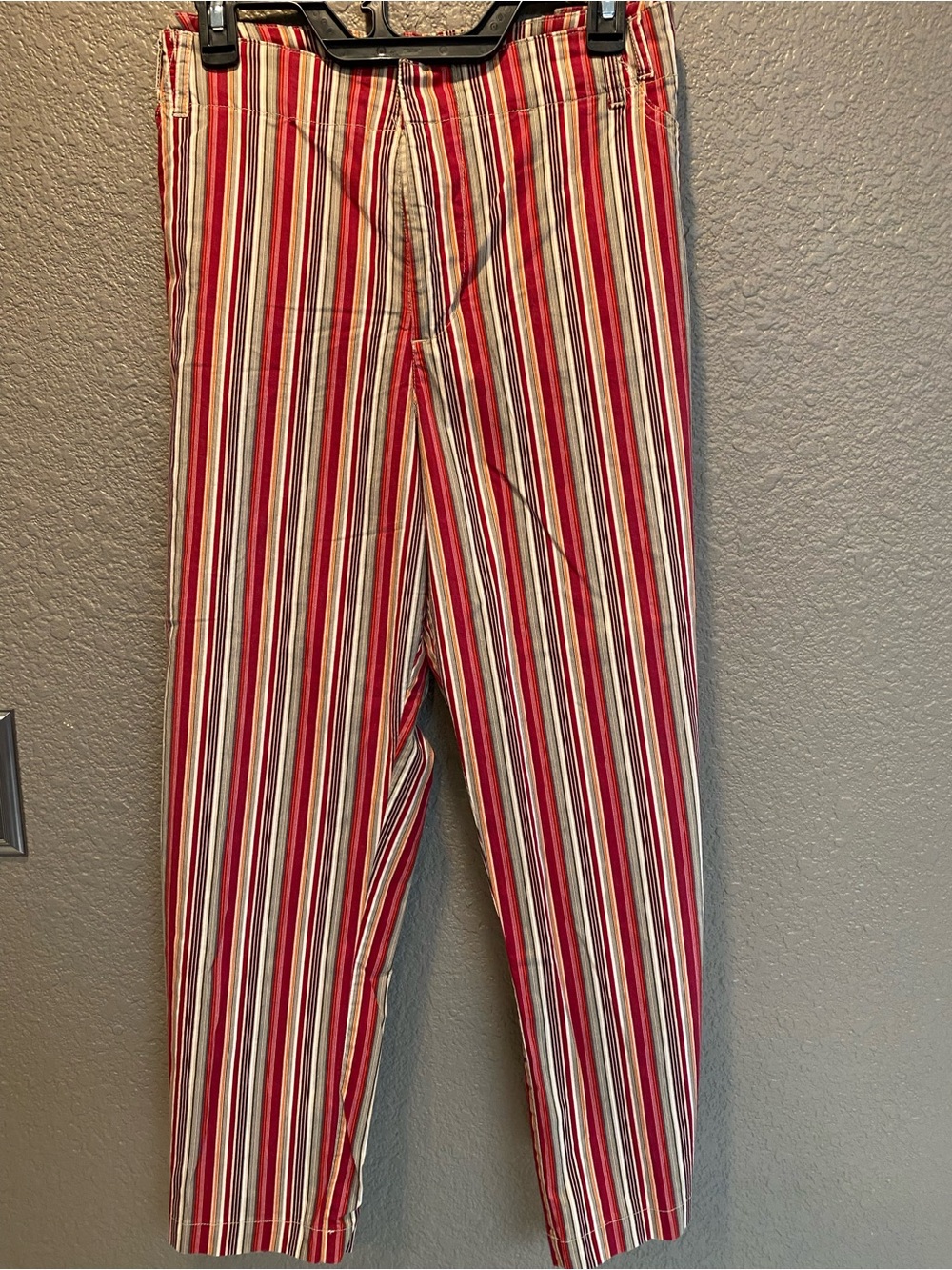 Woman’s 's multicolored striped capris